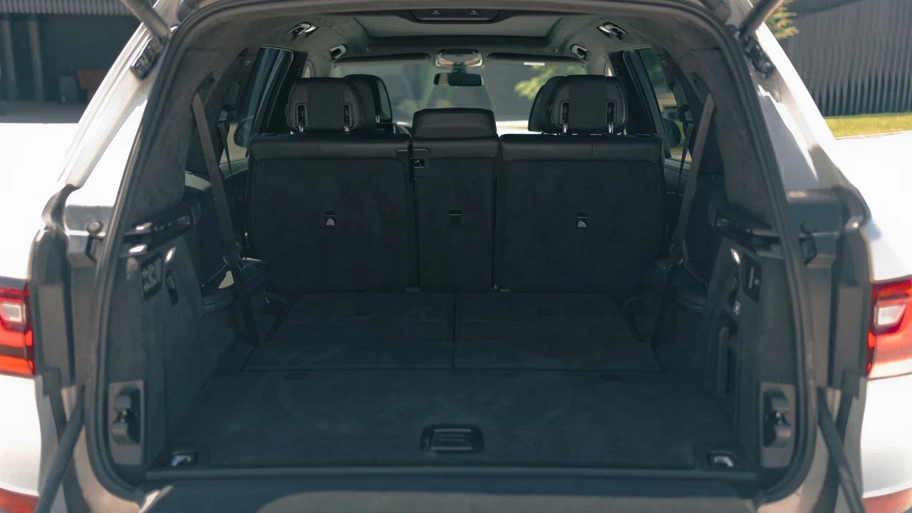 Фото BMW X7 M50D - 2