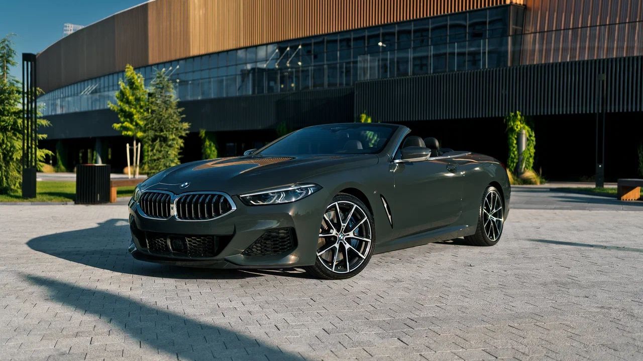 Фото BMW 850I - 1