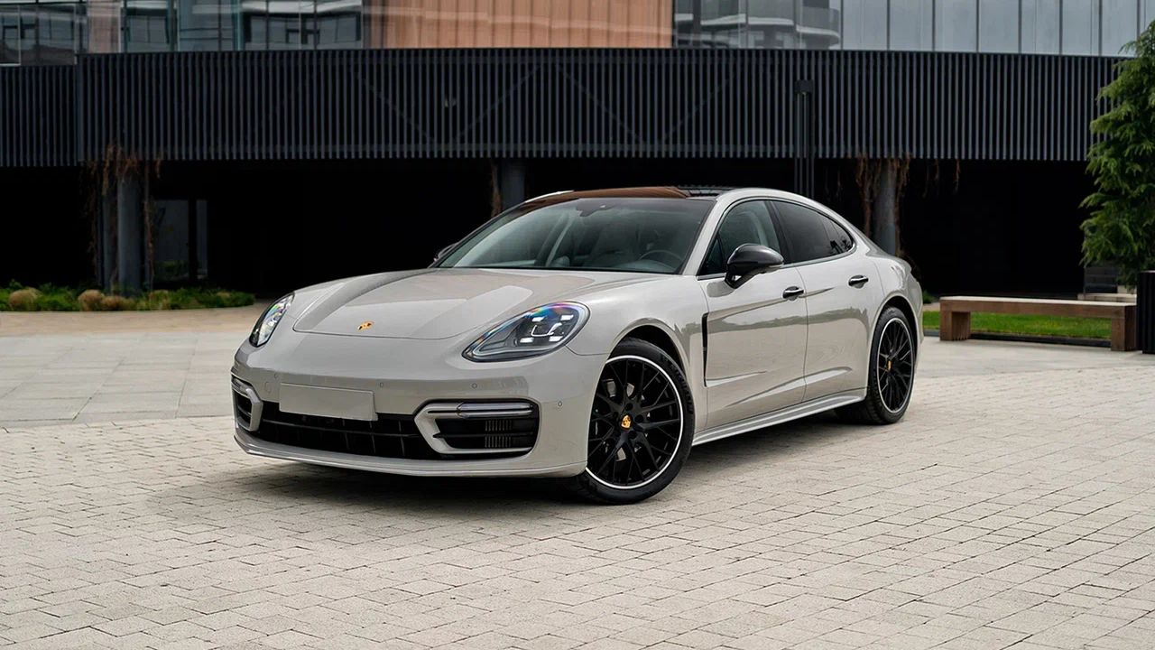 Фото Porsche Panamera - 1
