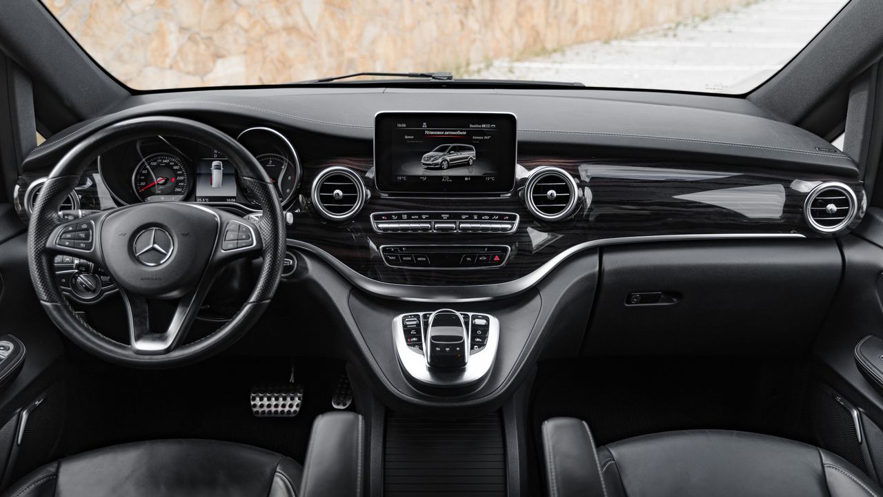 Фото Mercedes-Benz V250 - 6