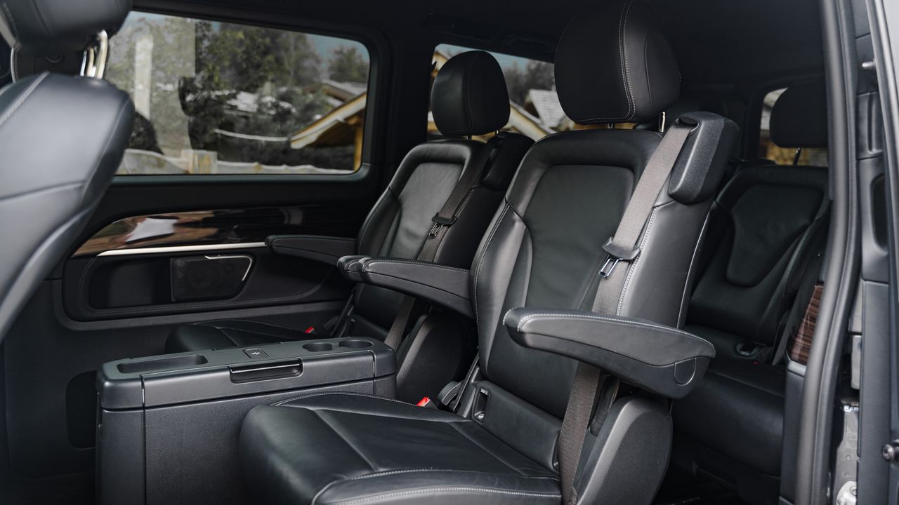 Фото Mercedes-Benz V250 - 7